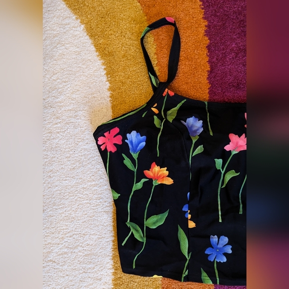 Y2K Cropped Floral Swim Top - Picture 3 of 9